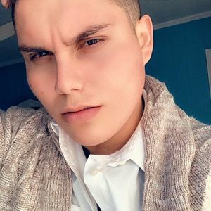 Meet your Posher, Eddy